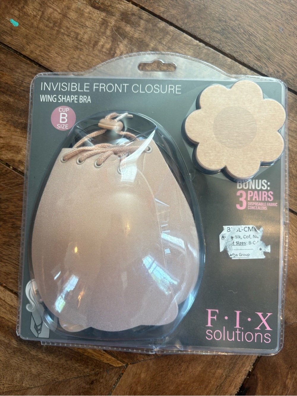 F.I.X Solutions Invisible Front Closure Bra & BONUS 3 pairs of Nip concealers